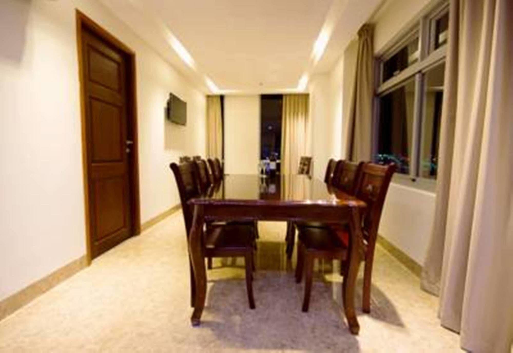 Bao Quyen Hotel Da Nang Buitenkant foto